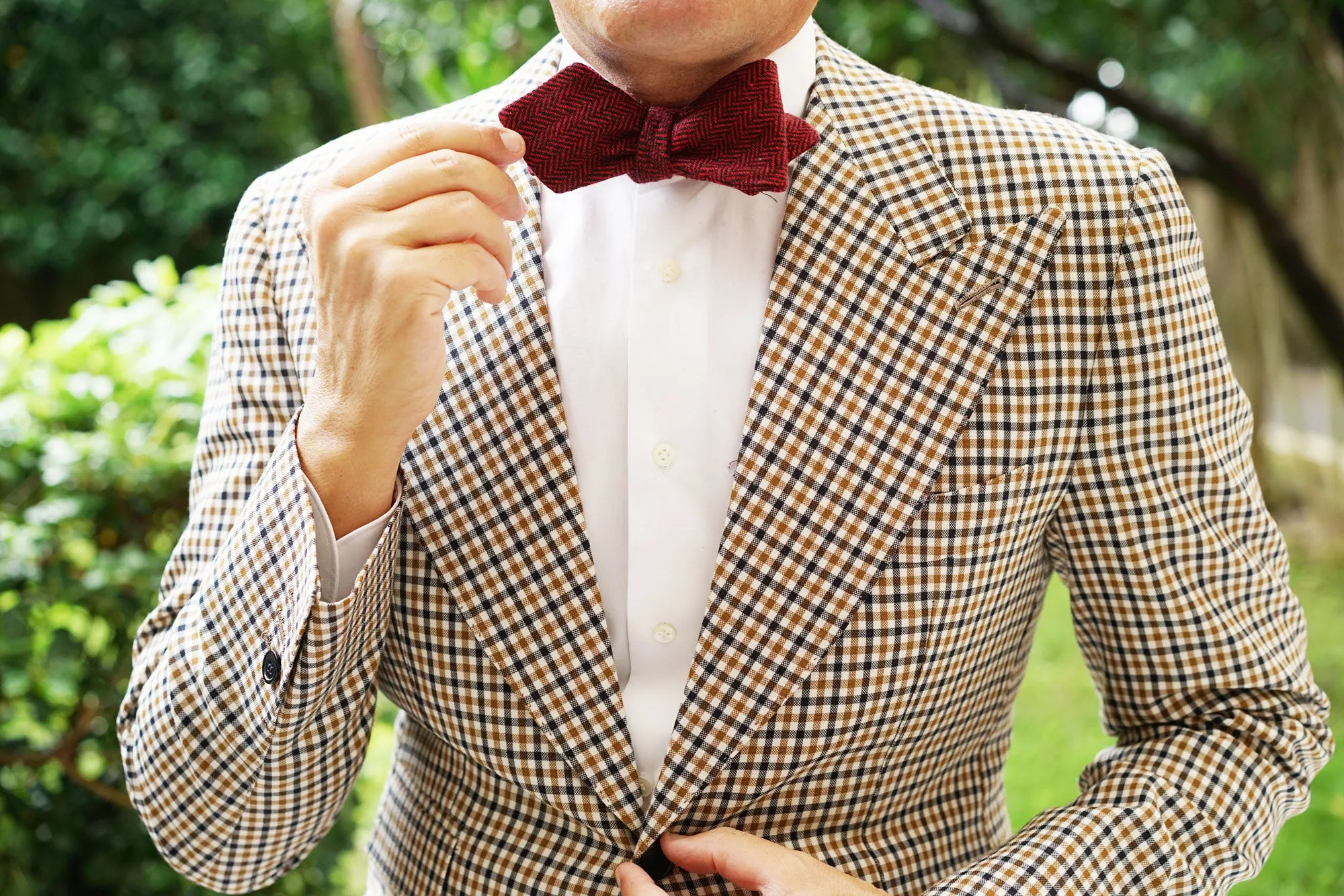 Black & Red Herringbone Wool Diamond Self Bow Tie