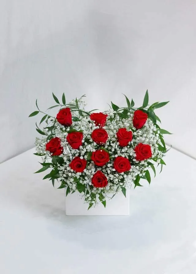 Falling in Love (Preserved Roses)