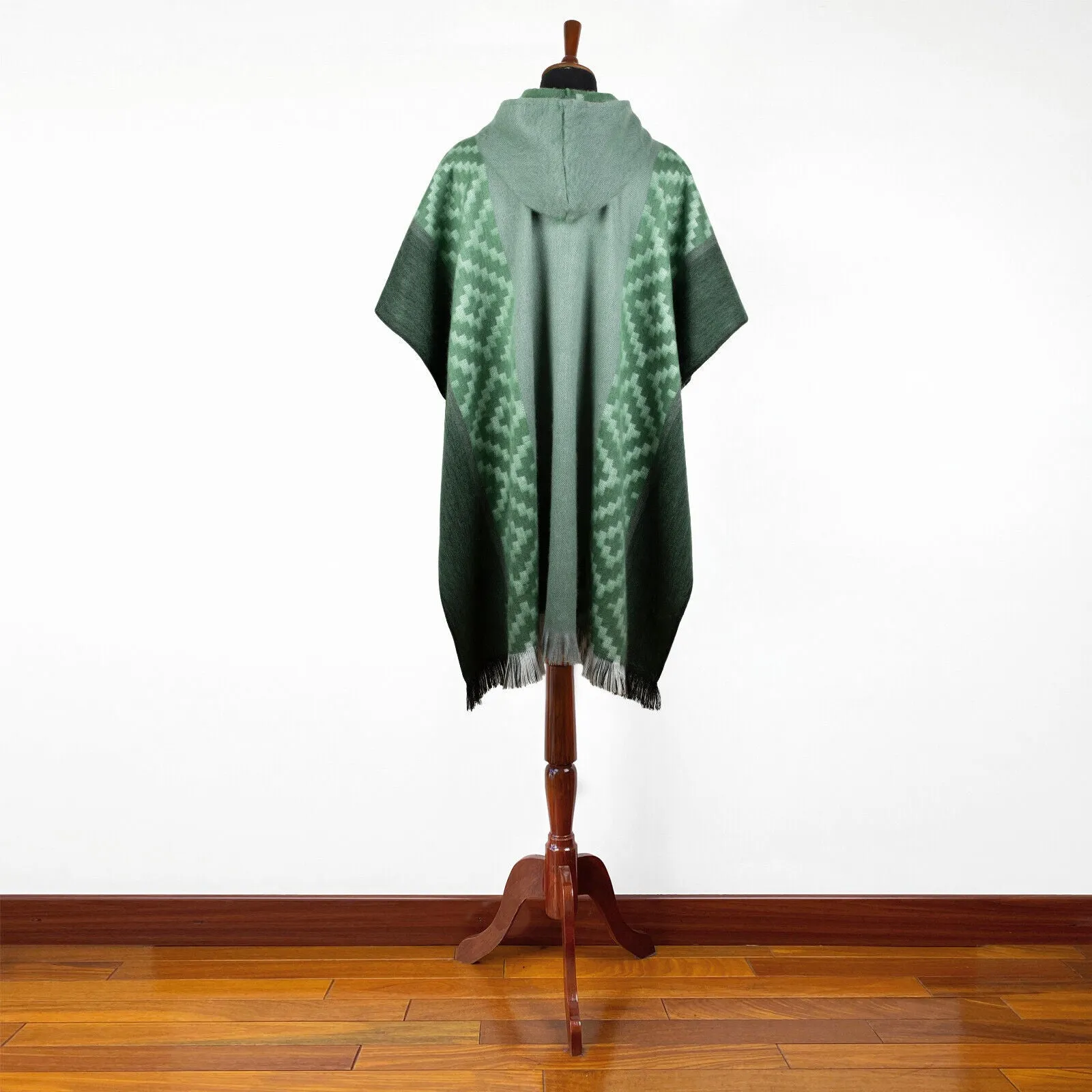 Machachi - Lightweight Baby Alpaca Hooded Poncho - Emerald Green - Diamonds Pattern - Unisex