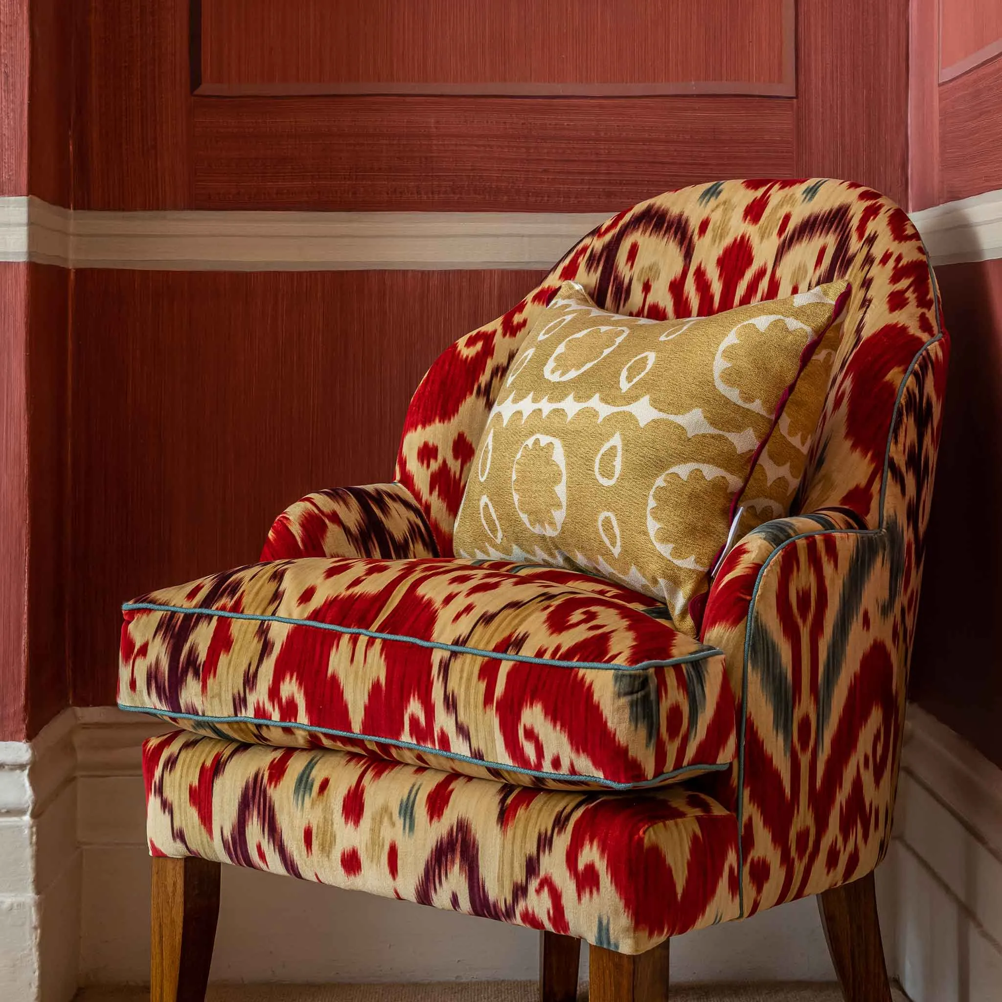 Osborne Gold Oblong Cushion