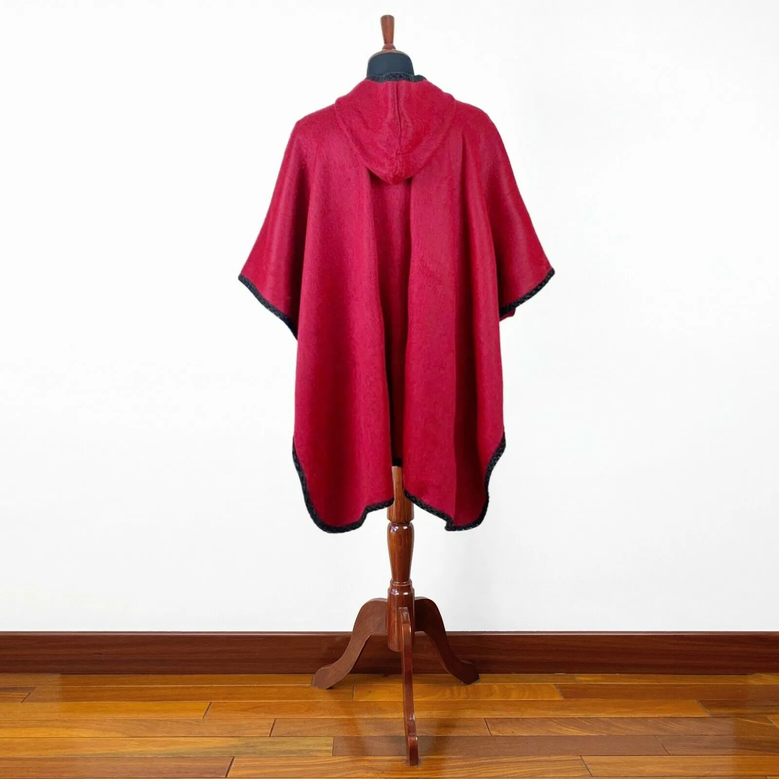 Paquisha - Lightweight Baby Alpaca Hooded Cape Poncho - Red - Unisex