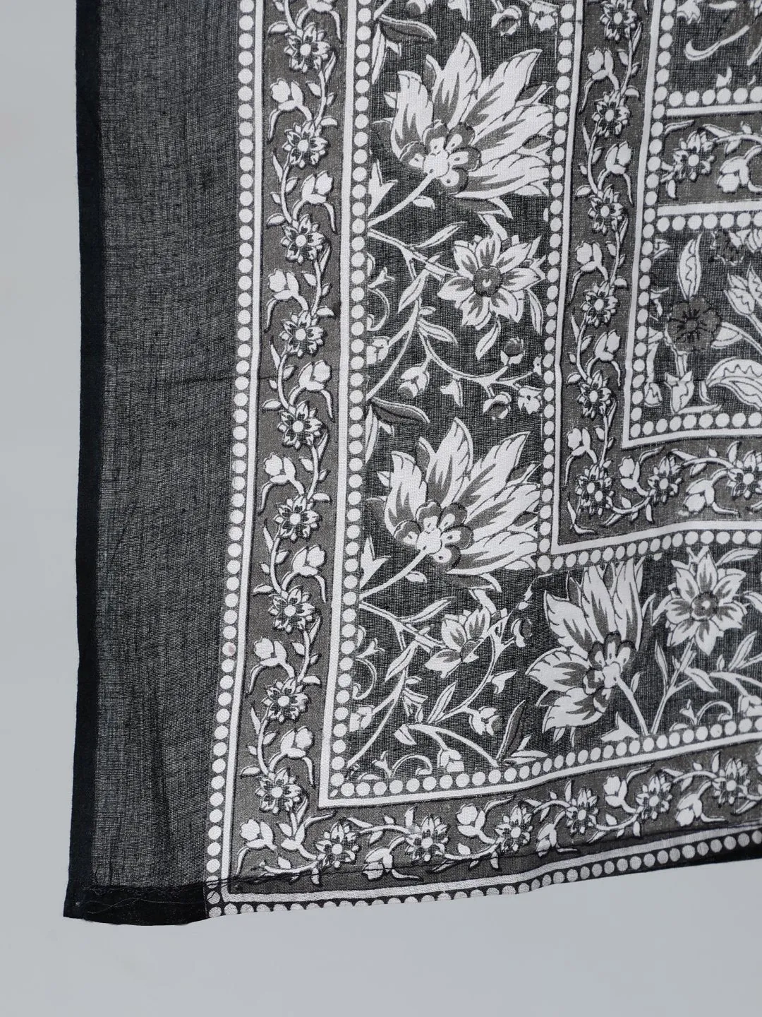 Plus Size Women Black Printed Straight Kurta With Palazo & Dupatta