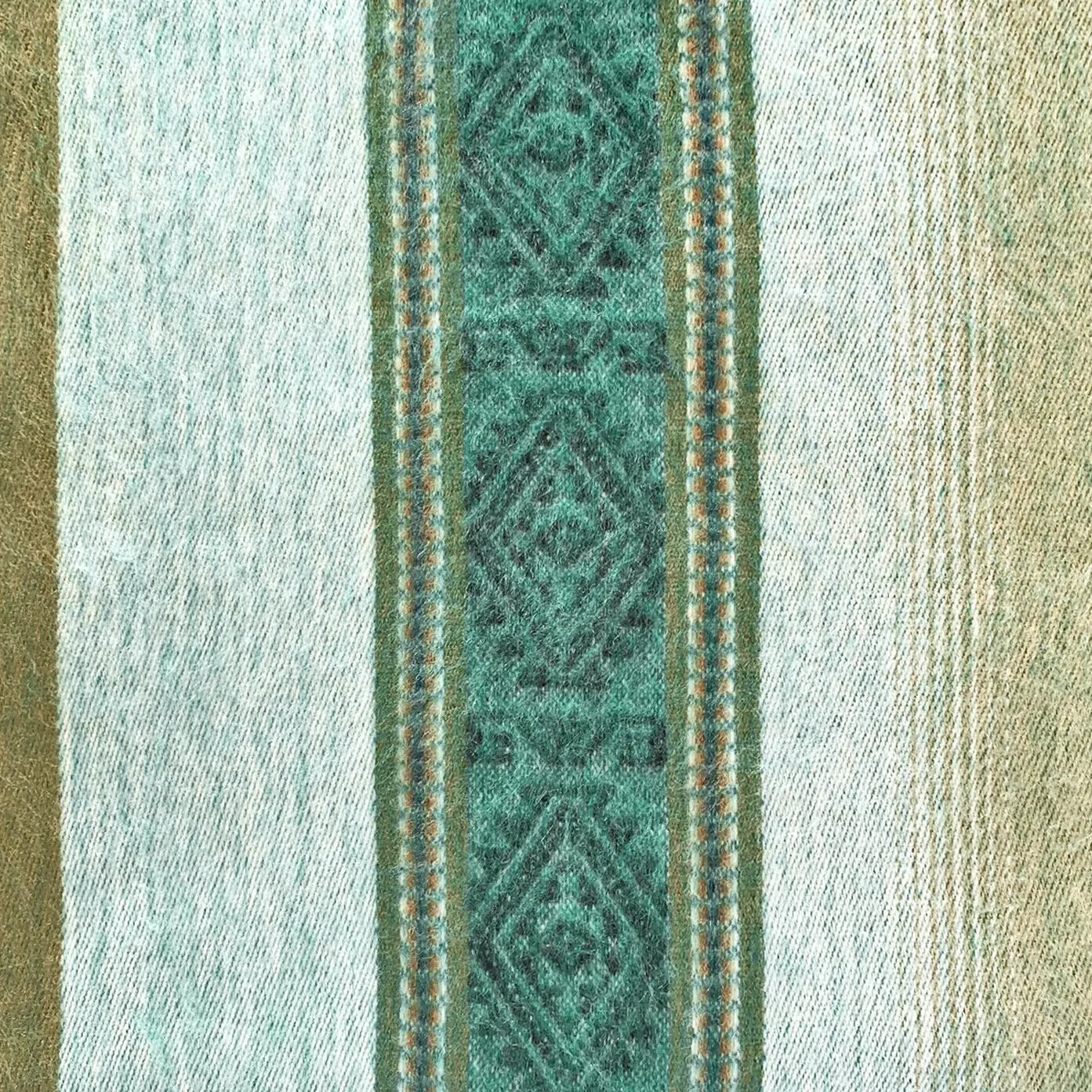 Tisaleo - Lightweight Baby Alpaca Fringed Hooded Poncho - Green - Unisex