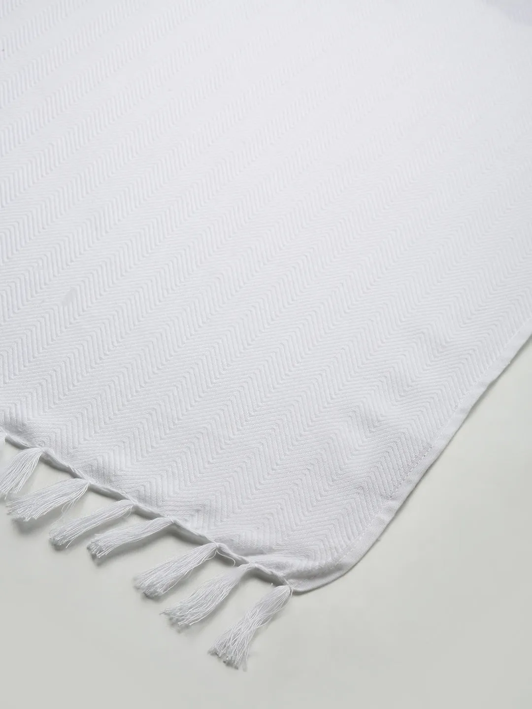 WHITE 01