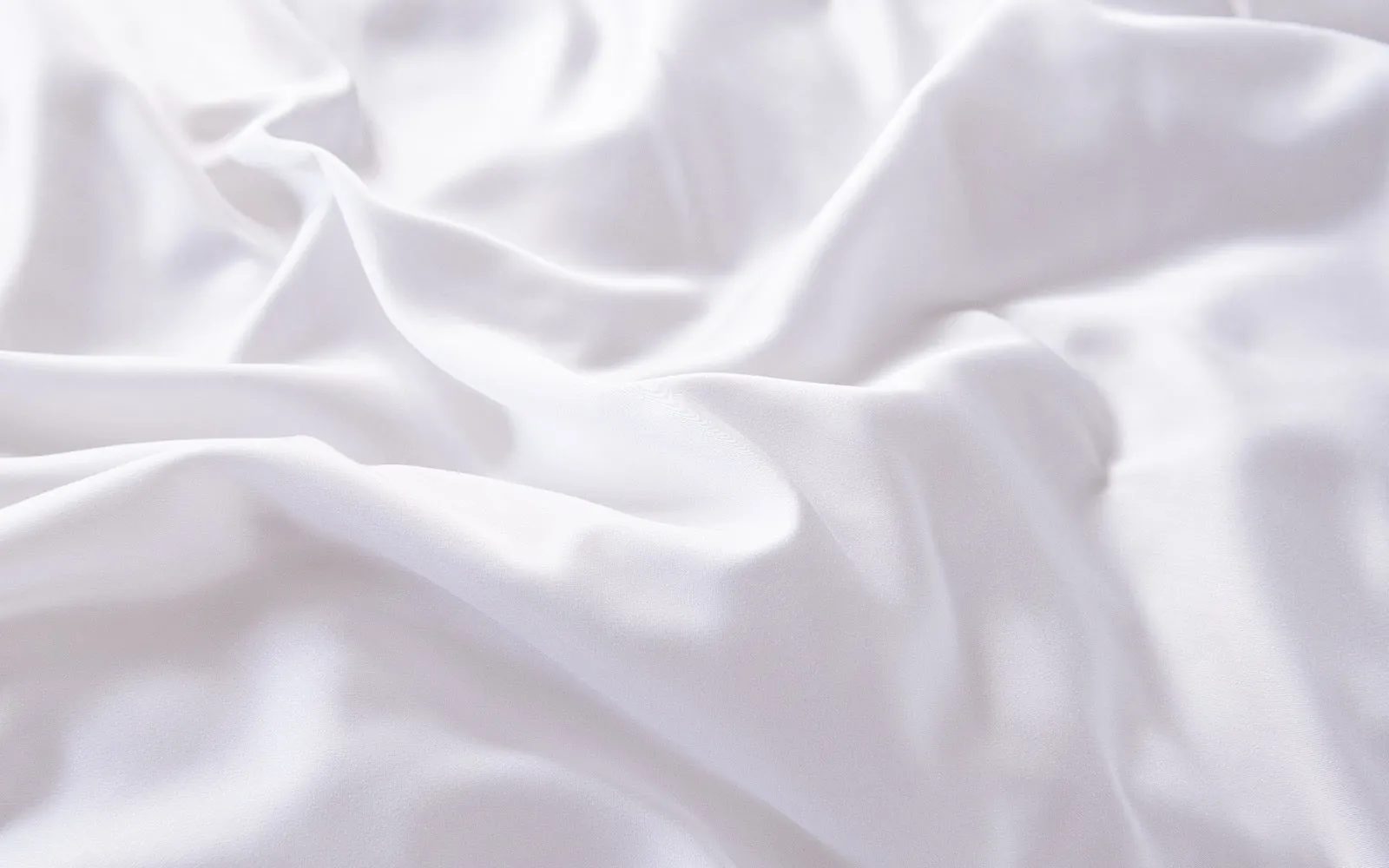 White Double GF 100% Organic Bamboo 300tc Luxurious sateen weave Bedding Set Duvet Cover, Extra Deep 40cm Fitted Sheet, 2 x Pillow Cases