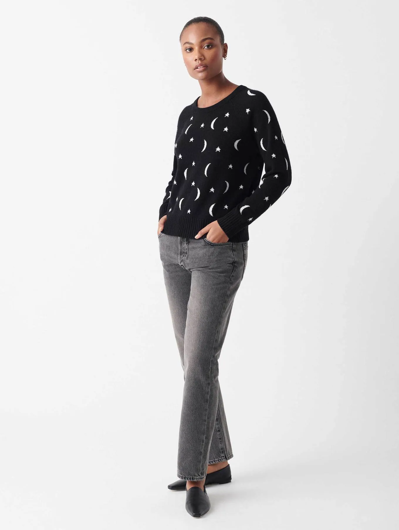White   Warren - Cashmere New Moon Intarsia Sweatshirt in Black/Soft White