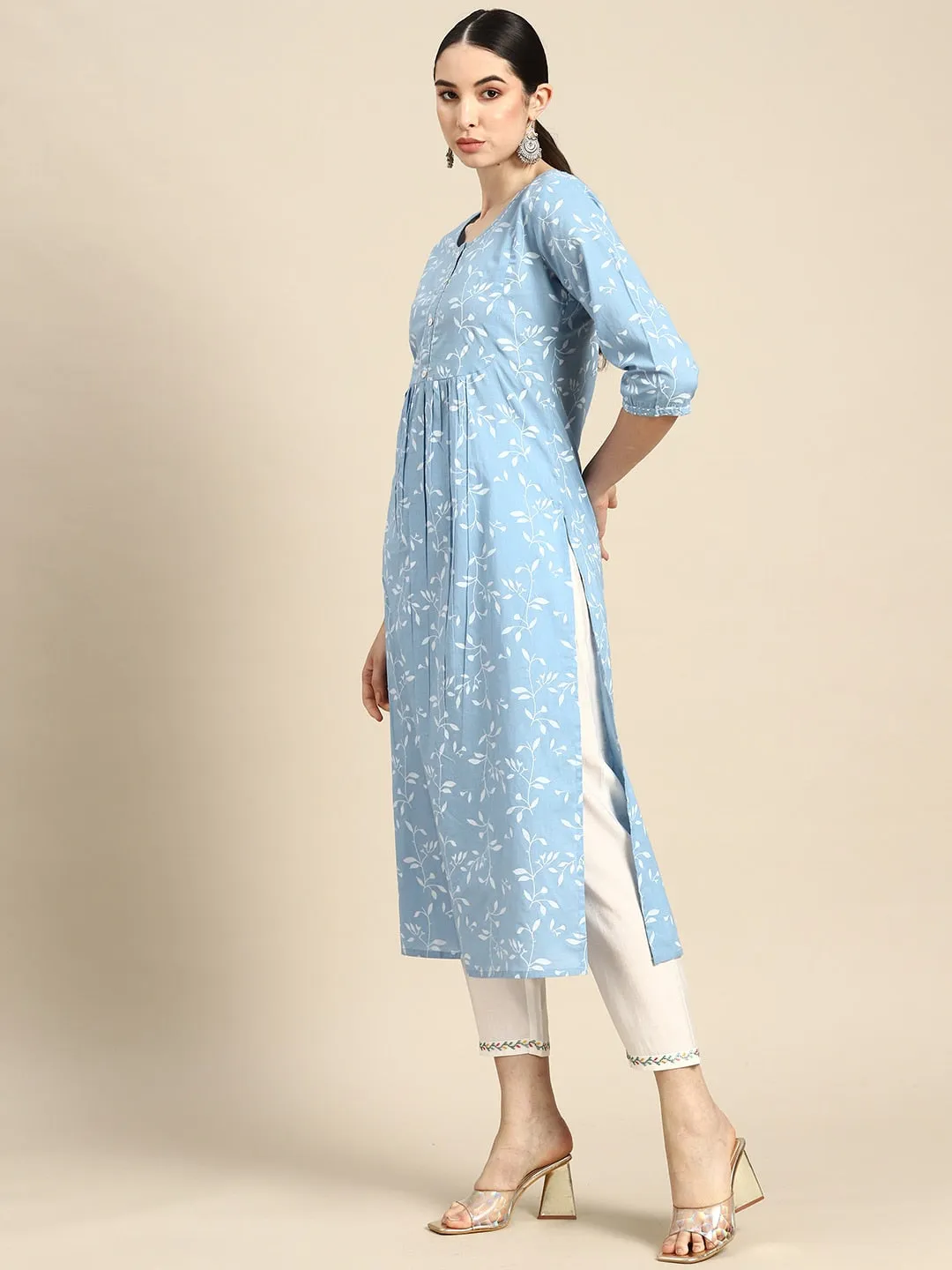 Women Blue Printed Flared Kurta With Three Quarter Sleeves